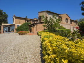 Rustic Apartment in Castelfiorentino with Swimming Pool Bagnolo In Piano